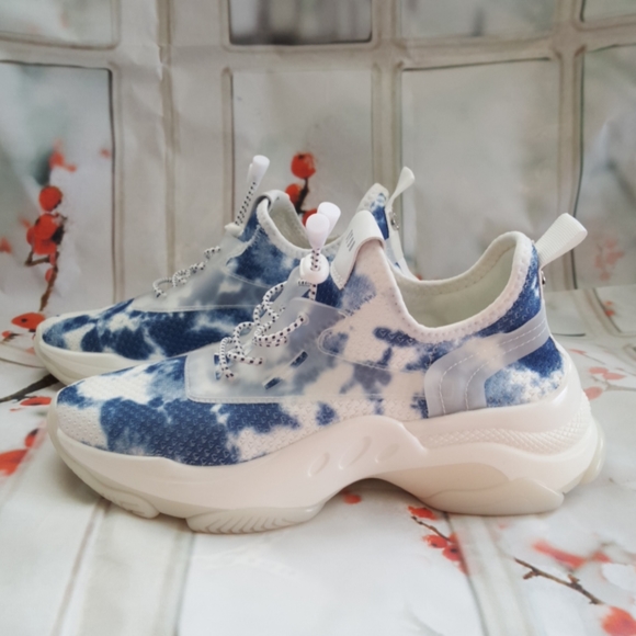 Steve Madden Shoes - Steve Madden Myles Sneakers Size 7.5